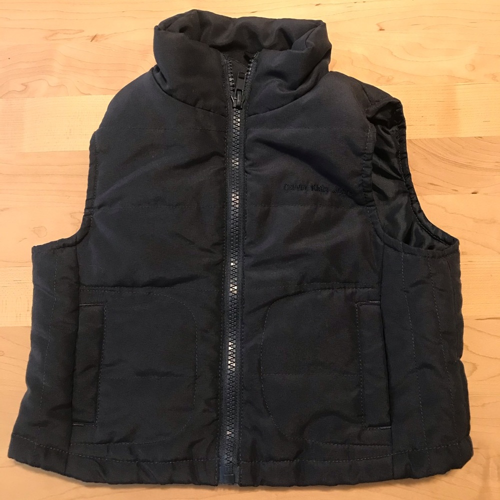 3/$18 🌸 Calvin Klein Boys Vest